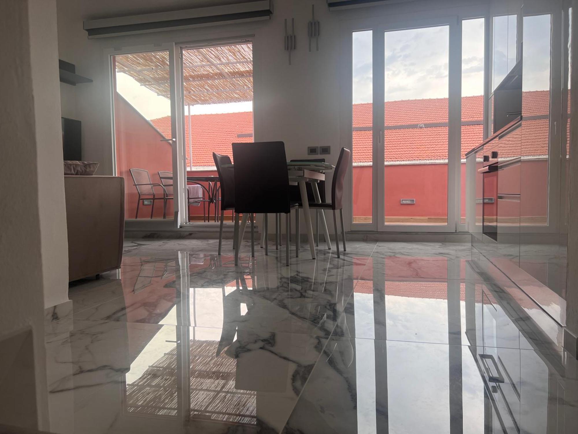 Casa Vacanza " La Rosa " Imperia Liguria エクステリア 写真